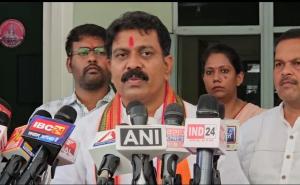Chhattisgarh Deputy Chief Minister and Home Minister Vijay Sharma, Bhupesh insulted the bravery of the soldiers by calling the encounter of Naxalites fake: Sharma Congress national spokesperson's statement is an attack on democracy and the people of Chhattisgarh and Bastar, Deputy Chief Minister Arun Saw, Khabargali