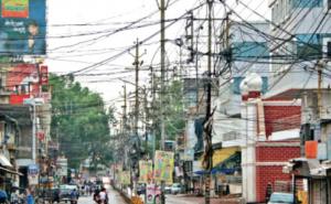 Malviya Road got rid of electricity and cable wires, old poles were also removed, Raipur, Chhattisgarh, Khabargali