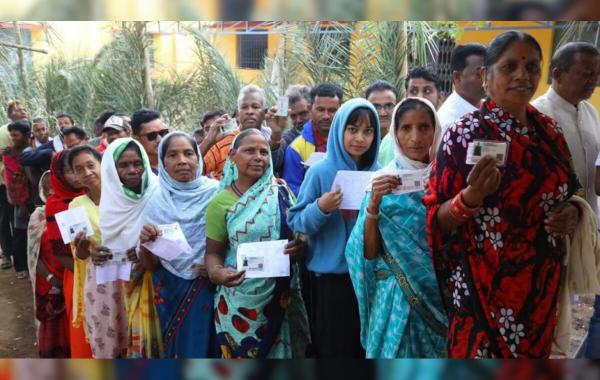 Bengal leads with 77.57%, 58% voting in UP, not even one of the four lakh voters in Nagaland came to vote, voting took place on 102 seats in the first phase in 21 states, India, Khabargali