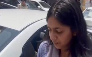 Swati Maliwal narrated the brutality of Vibhav, slapped me seven-eight times, hurt my sensitive organs, pulled my shirt up, Aam Aadmi Party, AAP, MP Swati Maliwal, Delhi Chief Minister Arvind Kejriwal, statement in front of magistrate in Tis Hazari court against Chief Minister's aide Vibhav Kumar, Khabargali