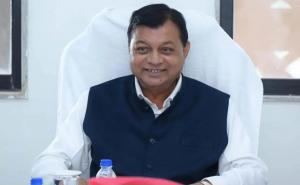 Industry Minister on mission mode, now seeking information of local and outsiders in industries across the state, Lakhan Lal Dewangan, Commerce, Industry and Labor Minister, Chhattisgarh Government, 95 industries did not come into production even after MoU, Minister sought report after comprehensive review of each MoU, Khabargali