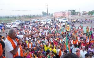 Brijmohan's road show in Raipur Rural Assembly on the last day of Lok Sabha election campaign, Raipur, Chhattisgarh, Khabargali