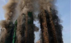 Fire engulfs 8 buildings in Hong Kong, killing 45 people, leaving more than 300 missing hindi News latest News khabargali 