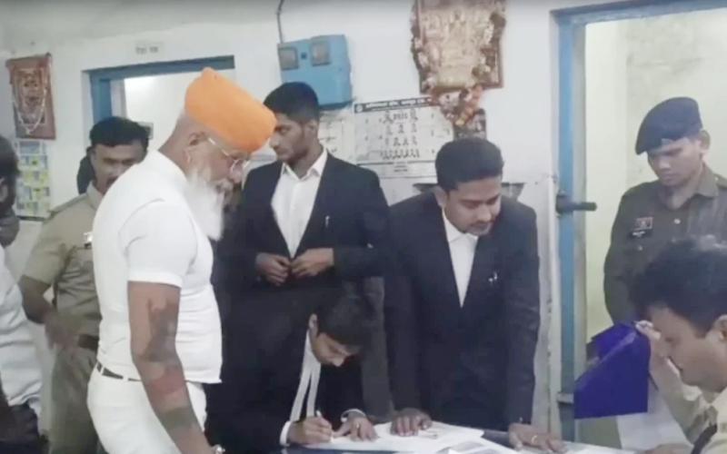 Karni Sena chief Dr. Raj Shekhawat arrested in Raipur, FIR registered for threatening statement, Raipur, Chhattisgarh, Khabargali