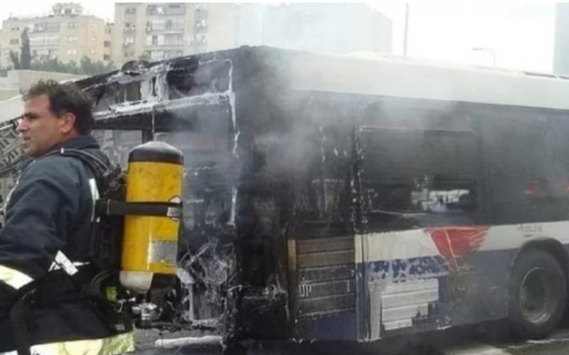 In a tragic road accident in Saudi Arabia, a bus collided with a diesel tanker, killing 42 Indian passengers. Hindi latest News big news khabargali 