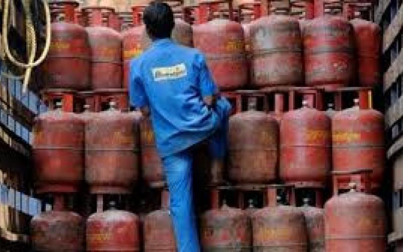 Commercial cylinders will no longer be available without cords; petroleum and gas companies have issued orders. Raipur chhattisgarh hindi news raipur news khabargali 