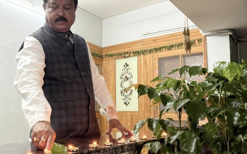 Chhattisgarh State Civil Supplies Corporation Chairman Sanjay Srivastava, Bhupesh Baghel, Narendra Modi, Blessing Lamp, Chhattisgarh Politics, Raipur News, Khabargali