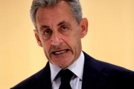 For the first time in French history, a former president has been sentenced to five years in prison for illegal funding. Hindi news big news latest News khabargali 