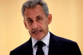 For the first time in French history, a former president has been sentenced to five years in prison for illegal funding. Hindi news big news latest News khabargali 