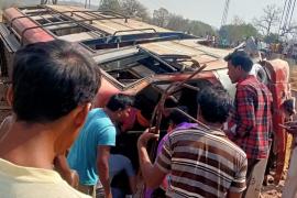  Anmol bus running to Kunkuri in Chhattisgarh overturned, many people are reported dead in the accident. jashpur hindi news khabargali 