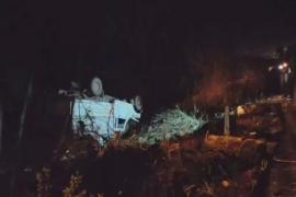 3 killed, 25 injured as pickup truck overturns in Narayanpur hindi news big news khabargali 