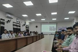 Workshop on Digital and Financial Literacy concluded at Chhattisgarh College, Aditya Bais, National Centre for Financial Education, Principal Dr. Anjali Bhatnagar, IQAC Coordinator Dr. Manju Verma, Khabargali