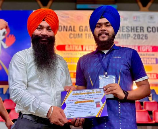 Rajveer Singh Chhabra of Raipur became the National Gatka Referee, increased the pride of Chhattisgarh, Neelam Sinha of Mahasamund, Avinash Jaiswal of Balodabazar, Gatka Association President Simran Singh, Secretary Khwaja Ahmed, Raipur, Chhattisgarh, Khabargali