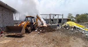 Fire breaks out in a firecracker factory after a massive explosion, killing several workers latest hindi news khabargali 
