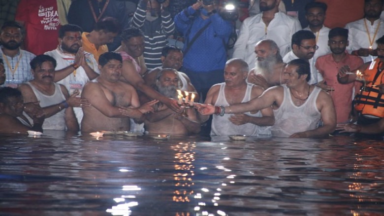 Kartik Purnima Snan, Hatkeshwar Mahadev Temple, Chief Minister Bhupesh Baghel, Mahadevghat, Raipur, Chhattisgarh, Khabargali