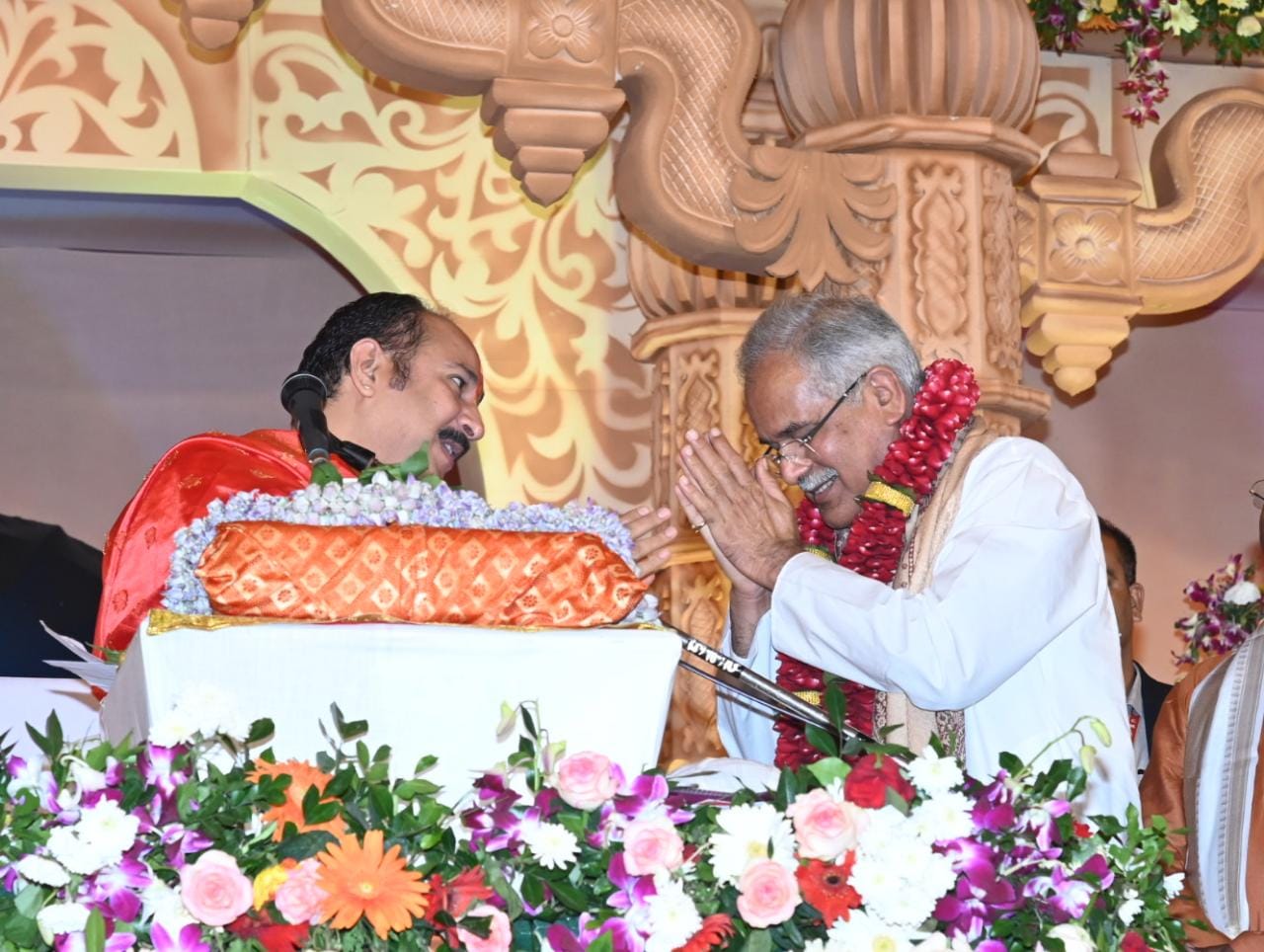 Shiv Mahapuran story, Narrator Pandit Pradeep Mishra, Chief Minister Bhupesh Baghel, Dahi Handi Maidan located in the capital Raipur, Gudiyari, Basant Agarwal, Chhattisgarh, news