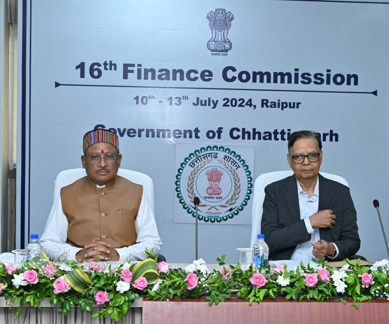 The effect of double engine government is visible, Chief Minister Sai has asked Central Finance Commission for special grant for Chhattisgarh, there is a need to focus on manufacturing and service sector for the creation of developed Chhattisgarh, Central Finance Commission Chairman Dr. Arvind Panagariya, Chhattisgarh, Khabargali
