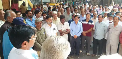 Farewell given with old eyes, eminent journalist, Ramesh Nayar, merged in Panchatattva, research bench, last journey, Raipur, Chhattisgarh, Khabargali