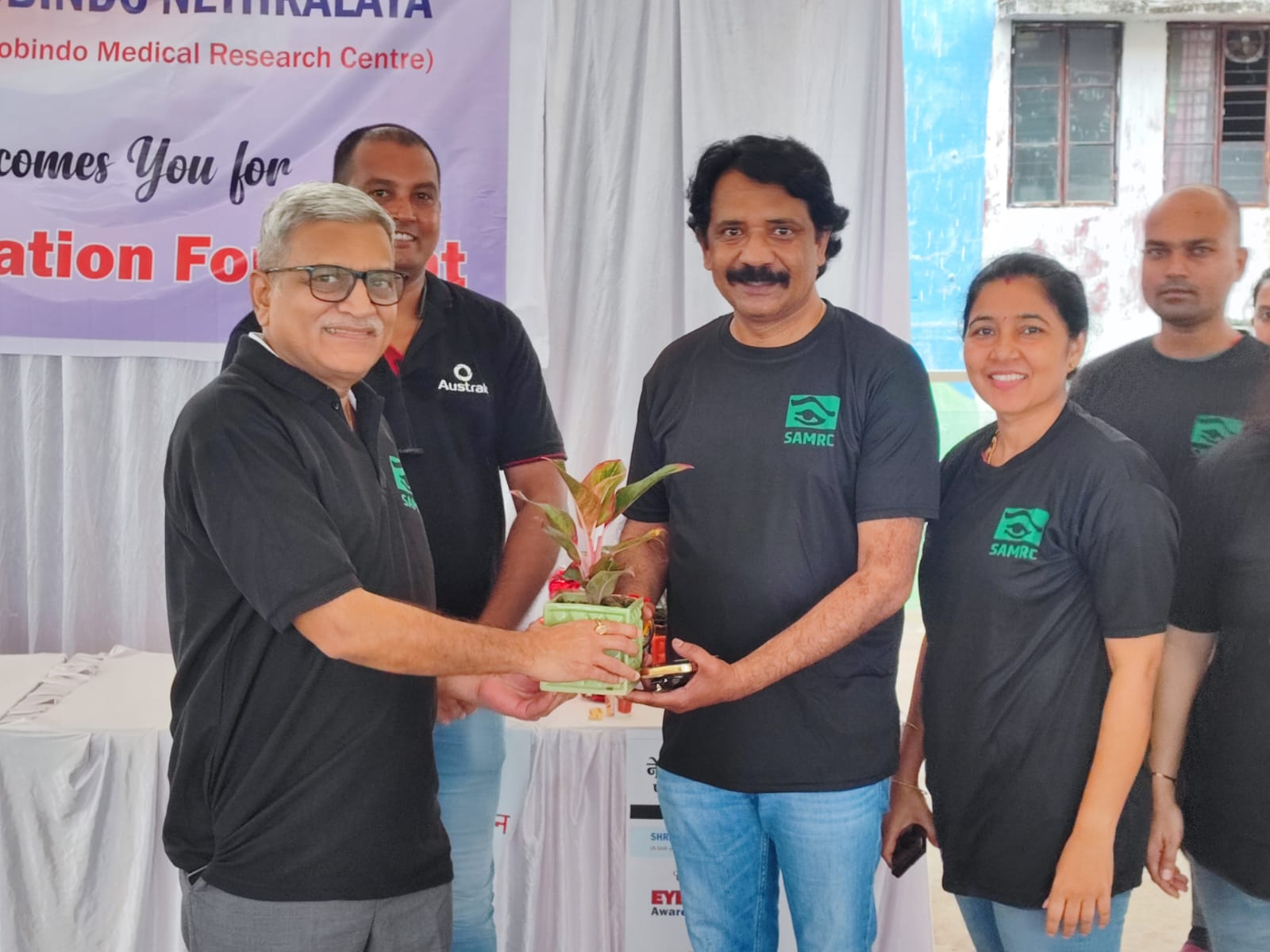 Aurobindo Netralaya organized eye donation camp, eye donation fortnight for public awareness, Sri Aurobindo Netralaya, unit of Eye Institute Sri Aurobindo Medical Research Center, eye specialist Dr. Anand Saxena, Raipur, Chhattisgarh, Khabargali.