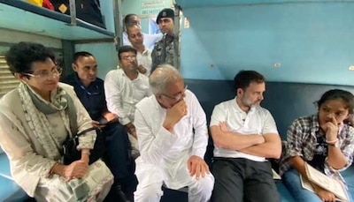 Sitting in a sleeper coach, Rahul traveled to Raipur, launched Chhattisgarh Rural Housing Justice Scheme in Bilaspur, Chief Minister Bhupesh Baghel, Chhattisgarh, Khabargali