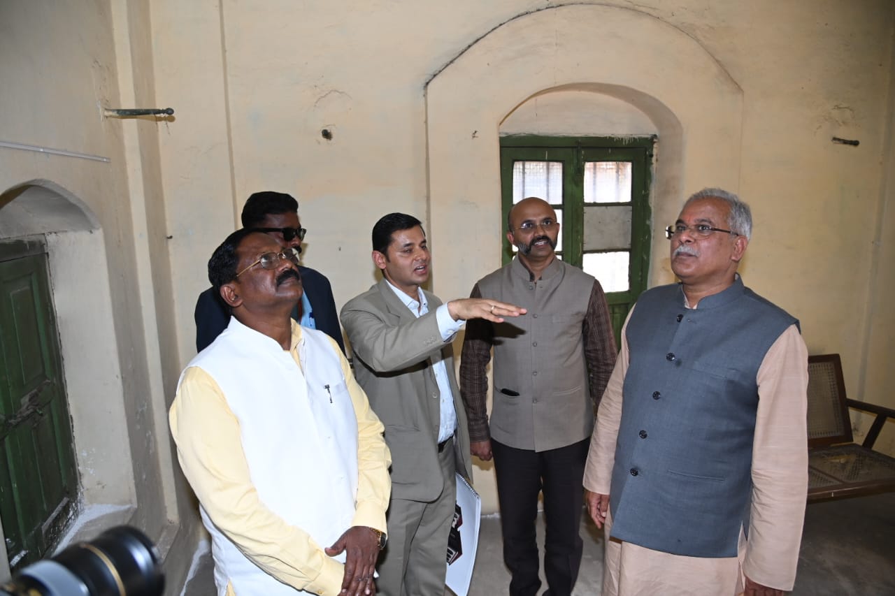 Swami Vivekananda, Harinath Academy English Higher Secondary School, Narendra, Harinath Day, Memorial, Day Bhavan, Bhoothnath Day Charitable Trust, social worker Abha Bose, Chief Minister Bhupesh Baghel, Secretary of Culture Department Anbalagan P, Raipur, Chhattisgarh, Khabargali