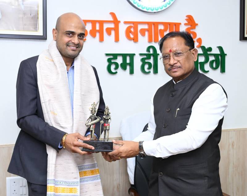 Raipur schools will now be taught using AI; a historic agreement has been signed between the district administration and Google; special training sessions will be organised for 2 lakh teachers.