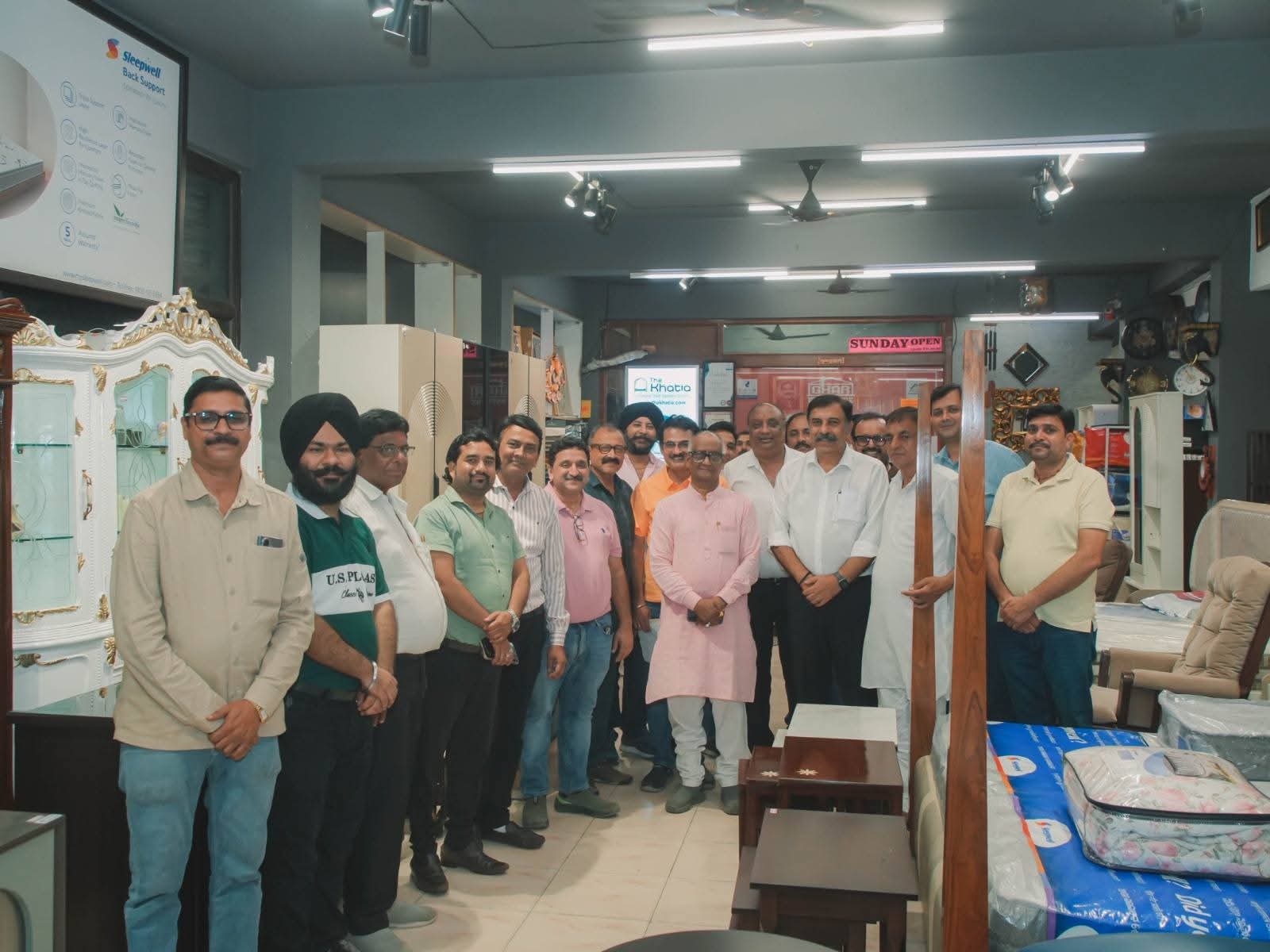 Swadeshi Trade, CAIT, Raipur, Plywood Traders Association, BC Bhartiya, Amar Parwani, Kanhaiya Gupta, Swadeshi Products, Chhattisgarh, Khabargali