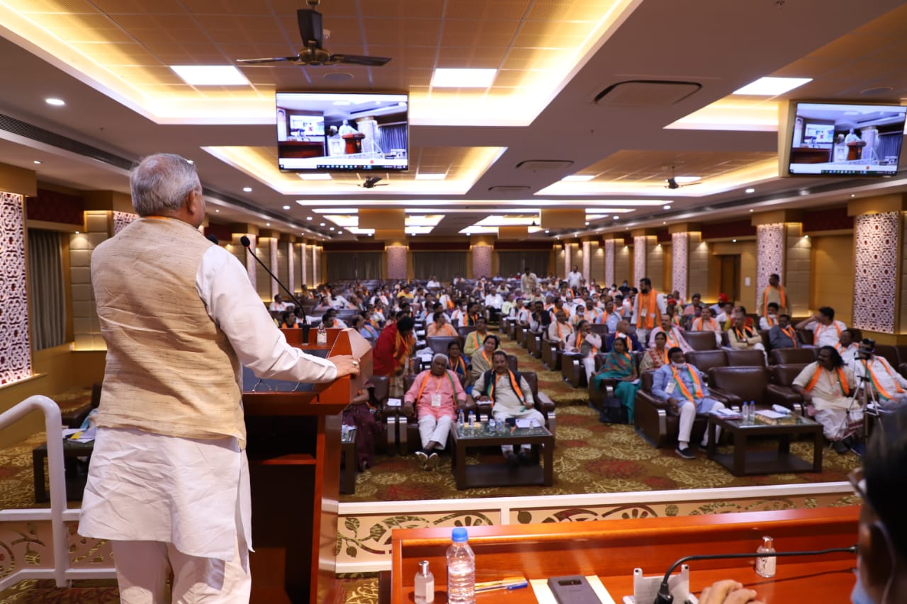 BJP State In-charge D. Purandeswari, BJP State Office, Kushabhau Thakre Campus, BJP National Co-organization General Secretary Shiv Prakash, Vishnudev Sai, Dr. Raman Singh, Leader of Opposition Dharamlal Kaushik, State Organization General Secretary Pawan Sai, General Secretary Bhupendra Sawhney, Khabargali