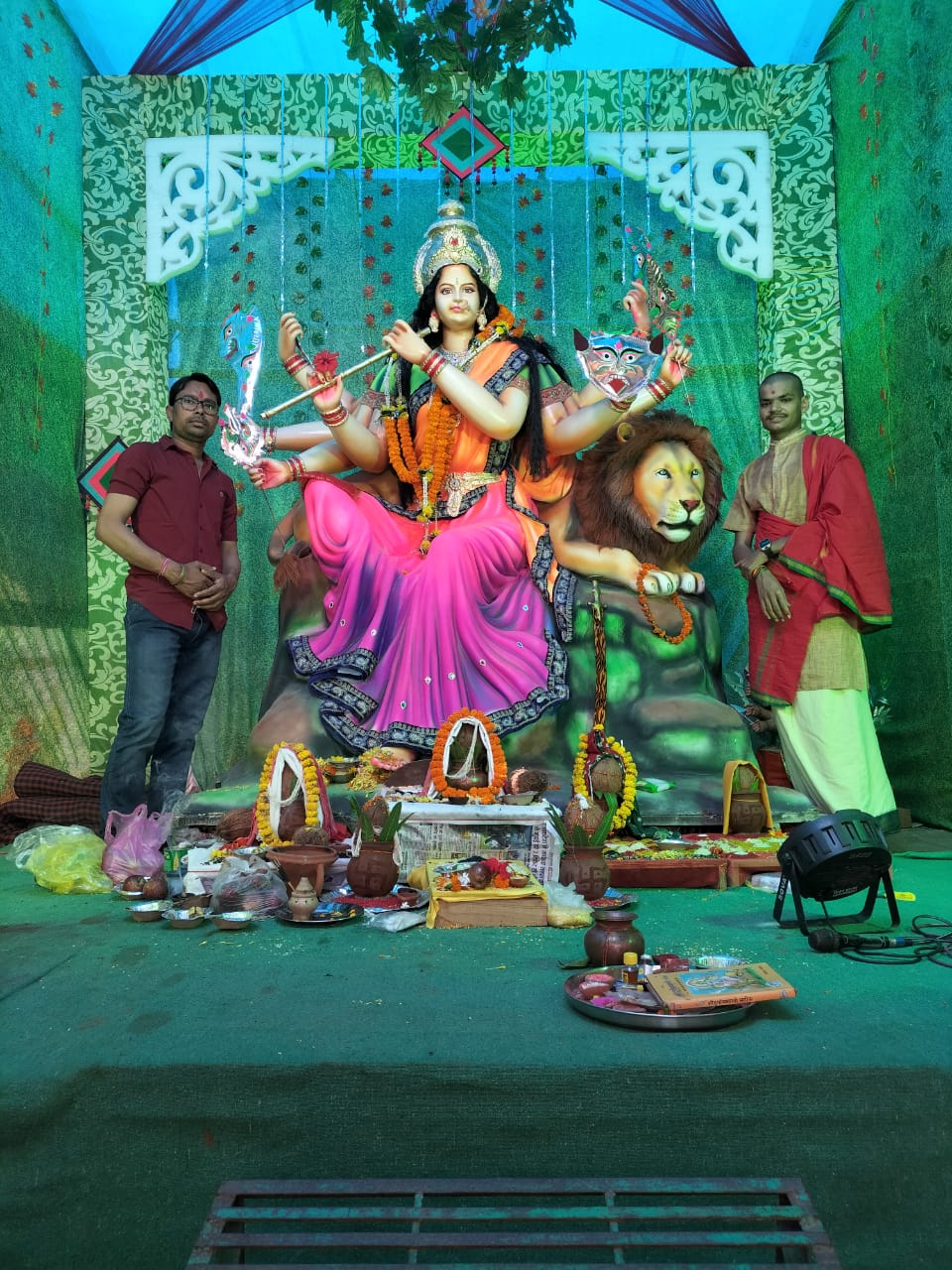 Shri Navayuk Sangharsh Durgotsav Committee, Mahadev Nagar Ashadeep Vidyalaya Chowk, New Changorabhatha Raipur, Gangaram Devangan, Puja, Aarti, Bhajan, Jasgeet, Panchami Special Shringar Ashtami Maha Aarti, Havan Mahaprasad then Navami Bhog Bhandara Kanya Bhoj, Dussehra festival, Chhattisgarh, Khabargali