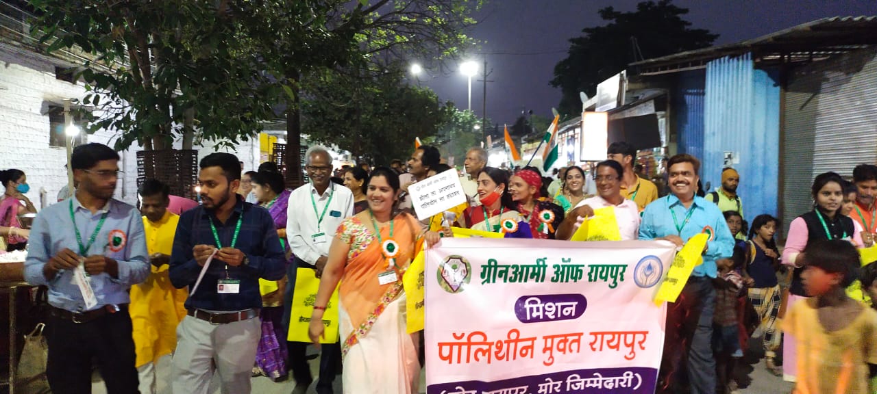 Green Army of Raipur, Amitabh Dubey, Polythene Mukti, Zone President Dr. Purushottam Chandrakar, Kavita Kumbaj, Ratri Lahiri, Local Councilor Minal Chouben, Sunita Chansuria, Padmani Verma, Lalit Kankade, Krishna Kumar Verma, Punita Chandra, N.  R. Naidu, P. K. Sahu, Gopa Sharma, Bharti Srivastava, Shashikant Yadu, Nukkad Natak, Khabargali