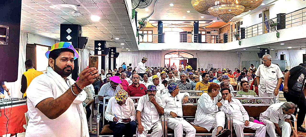 Holi Milan Ceremony of Sindhi Panchayat, Musical Presentation of Dhun Foundation, Sindhu Palace, Raipur, Shankar Nagar, Shanti Nagar, Revered Sindhi Panchayat, Singer Ajay Advani, Manoj Shukla, Rajul Dave, Mahesh Sharma, Jagdish Dubey, Dr Sunil Golhani Harish Makhija,  Hari Om Makhija, Sundar Kukreja, Naresh Kukreja, Amritansh Srivastava, Ritu Srivastava, Asha Kewalani, Kittu Sinha, Sapna Jasuja, Aarti Sahu, Chanchal Tiwari, Manisha Sharma, Ranu Gajbhiye, Khabargali