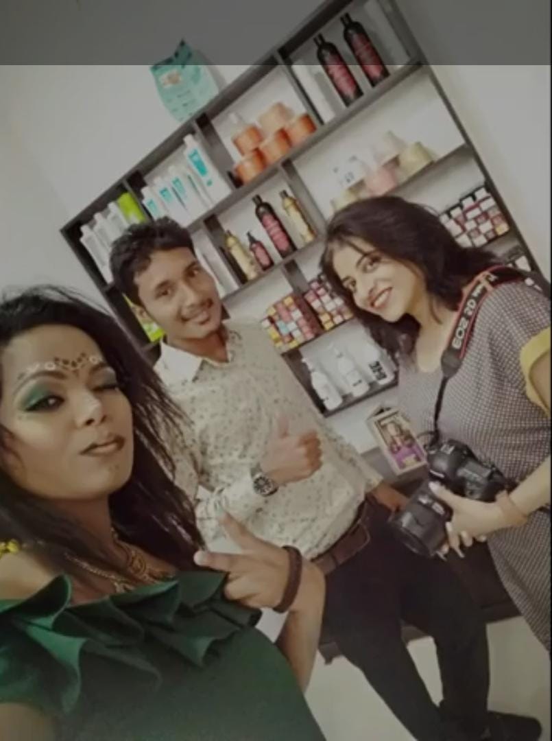 Preeti Mohbe, Celebrity Makeup Artist, Rajnandgaon, Raipur, Chhattisgarh's Famous World Tribal Day, Zee News, INH, Bharti, Sundar Singh, Dulhan Album Documentary, Movies, Fashion Show, Gangubai Glass Makeup, Khabargali