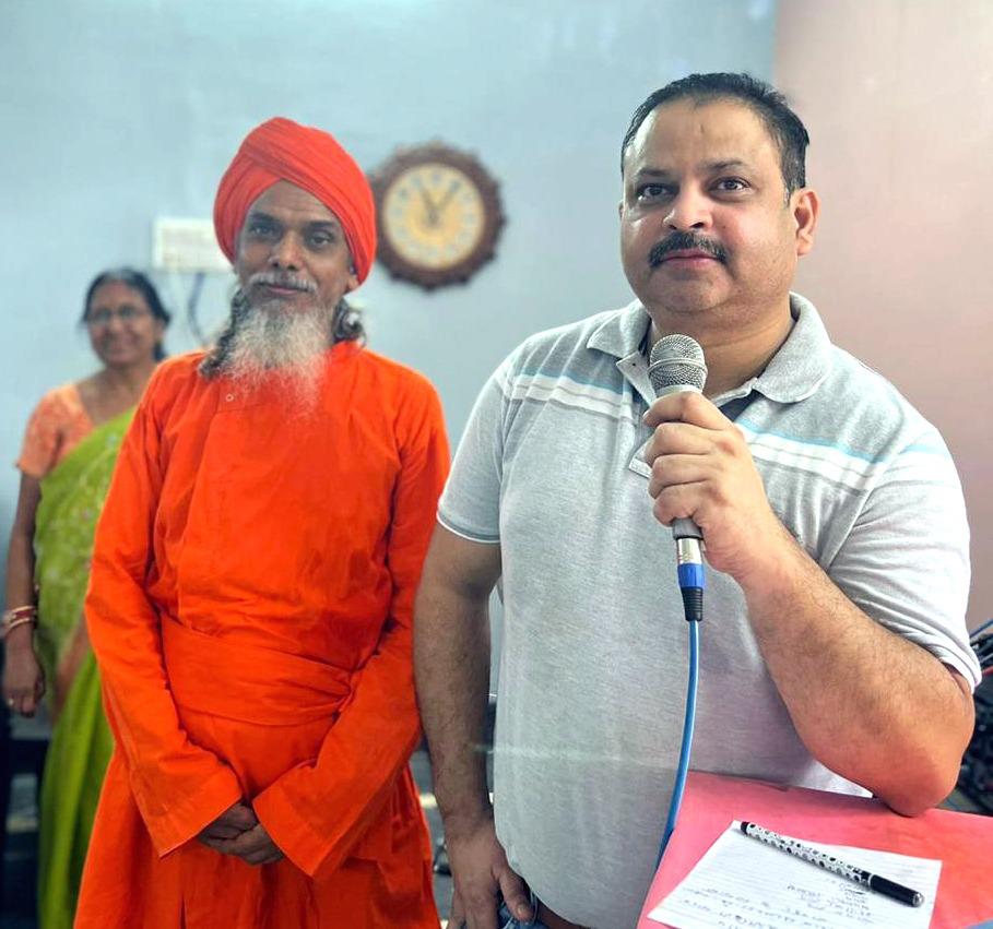 Prabhat Sangeet Academy, Spiritual Raga, Lay, Sur, Taal, Classicality, Sri Sri Anandmurthy ji, Acharya Arpitanand Avadhoot, Diocese Secretary, Anand Marg Pracharak Sangh, Baron Bazar, Raipur, Renosa Universal, Chairman Dr. Satyajit Sahu Chhattisgarh, Indrajit Sahu, Siddhartha Dev, Dr. Purushottam Chandrakar, Acharya Dayasekharanand, H.L. Broker Malti Parganiha, Bhukti Pradhan Chandrashekhar Chandrakar Art Guru Pran Deep, Kirti Yadav, Mayram Surjan School, Khabargali