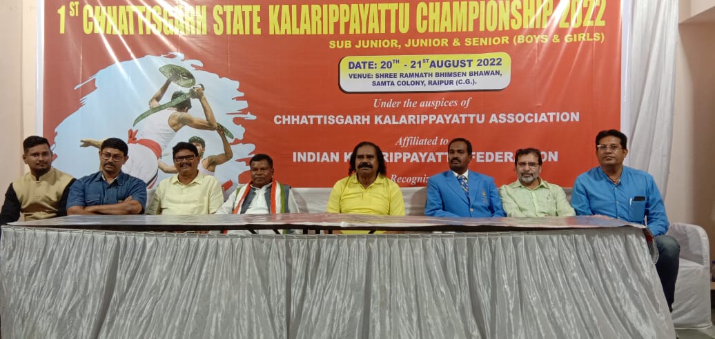 Balod Overall Champion, Industry Minister Kawasi Lakhma and former Leader of Opposition Nand Kumar Sai, Prize Distribution, State Level Kalaripayattu Championship, Vikas Upadhyay, Suresh Channawar, Councilor Amar Bansal, Sumit Upadhyay of Krida Bharati, Hum Foundation, Dr G S Urkure, Lakhan  Kumar Sahu, Anees Memon, Secretary Aman Yadav, Treasurer Rajeshwar Srivas, Tejas Rathod, Anil Khobragade, Khabargali