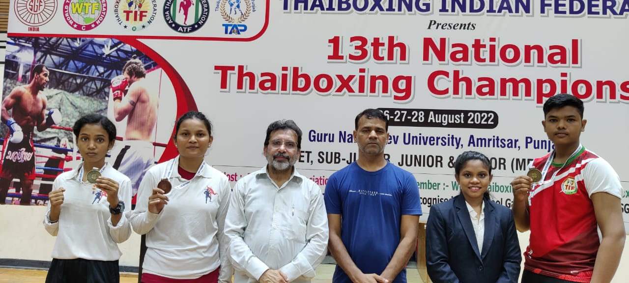 13th National Thai Boxing Championship, Raipur, Mansi Tandi got the first gold, Shivkali of Ambikapur got the first silver, Amritsar, Khabargali