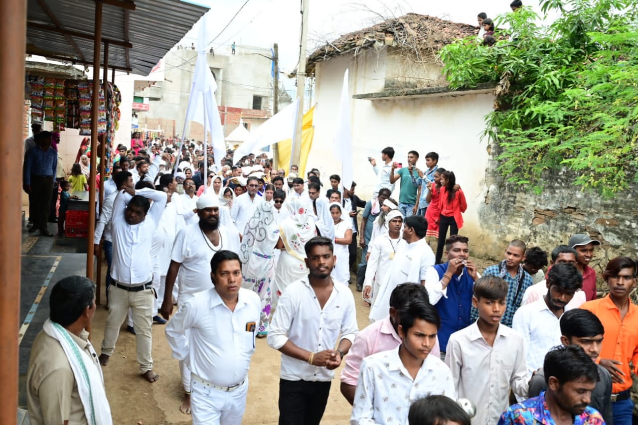 Balodabazar, Minister of Public Health Engineering and Village Industries Guru Rudra Kumar, Vijayadashami Mahaparv, Guru Darshan Fair, Balguru Ripudaman, Joda Jaitkham, Khabargali