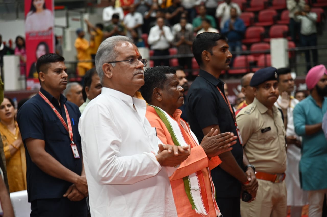 Motivational speaker, spiritual speaker Jaya Kishori, Chief Minister, Bhupesh Baghel, founder of Swayam Siddha Foundation, Anupama Tripathi, Raipur, Khabargali