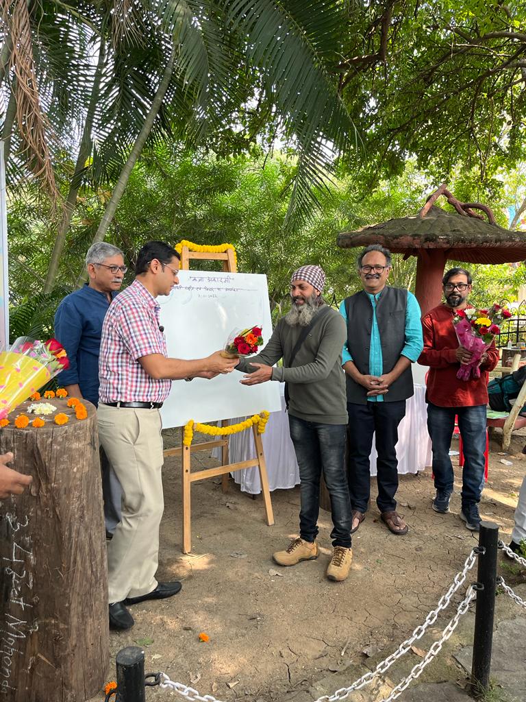 Kala Akademi Chhattisgarh Culture Council, Painter, Sculptor, Kala Akademi Yogendra Tripathi, Adivasi Lok Kala Akademi President Naval Shukla, Sahitya Akademi President Ishwar Singh Dost, Famous painter Gyandev Singh, Raipur, Chhattisgarh, Khabargali