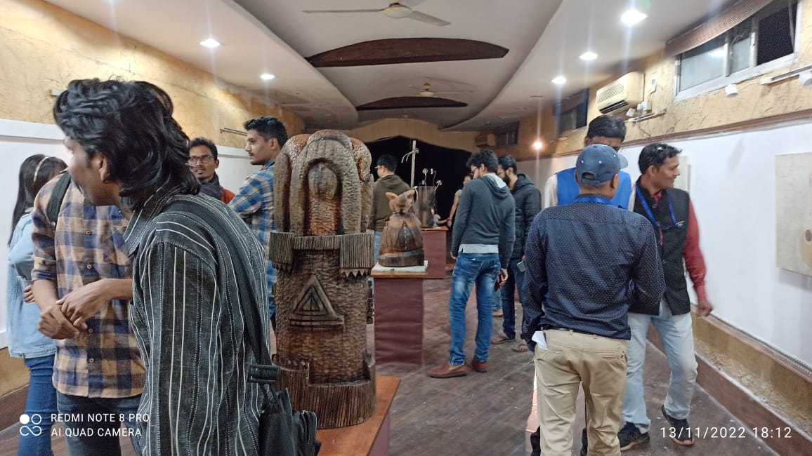 Exhibition, Poet, Critic, Senior Culturalist, Ashok Bajpai, Yogendra Tripathi, President Kala Akademi Chhattisgarh Culture Council Chhattisgarh, Hukum Lal Verma, Famous Painter, Amanul Haque, Craftsman Ram Kumar Indoria, Sculpture Art, Seeker, Karuna Sidar, Diksha Sahu, Jitendra Sahu, Sandeep Kindo, Rajendra Thakur, Mohanlal Baral, Manisha Verma, Rajendra Sungaria, Vipin Singh Rajput, Chanchal Sahu, Shyam Sunder Singh, Chhagendra Usendi, Suresh Kumbhakar, Praise Verma, Kishore Sharma, Dharam Netam, Nikhil,
