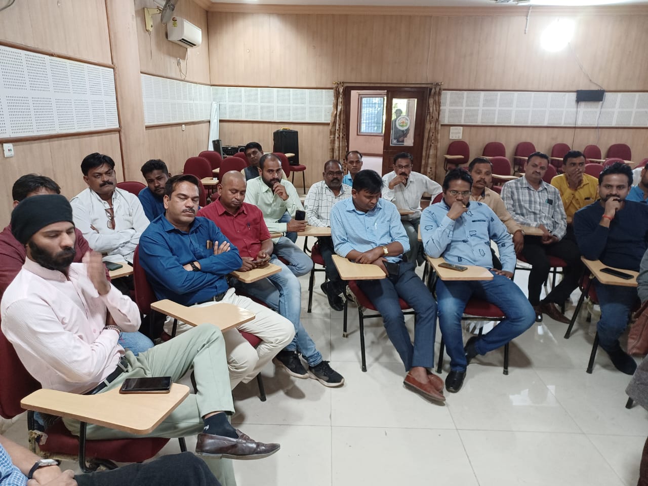 Raipur Press Club, elections, journalists, media, emergency meeting, Madhukar Kher Smriti Bhavan, Press Club, Motibagh, Raipur, press conference, Chhattisgarh, news,khabargali