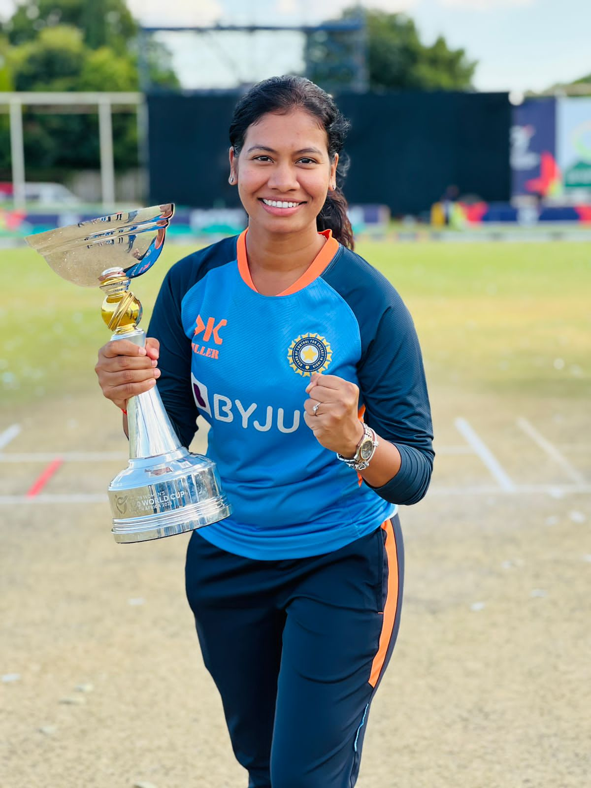 Akanksha Satyavanshi, Physiotherapist, Achievement, Saddu, Raipur, Chhattisgarh, Senior Women's T20 World Cup, World Champion, Under-19 Women's Cricket Team, Khabargali