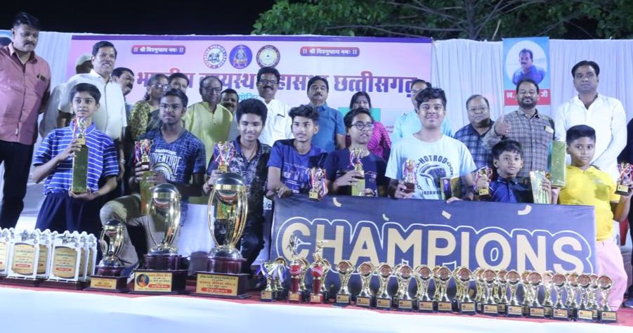 State Level Nighttime Kayastha Premier Cricket League Season 6, Tourism Board President Atal Srivastava, Team Akash KPL Junior, Team Venus KPL Women and Bhanu XI Bhilai became the winner of KPL-6, Raipur, Chhattisgarh, Khabargali