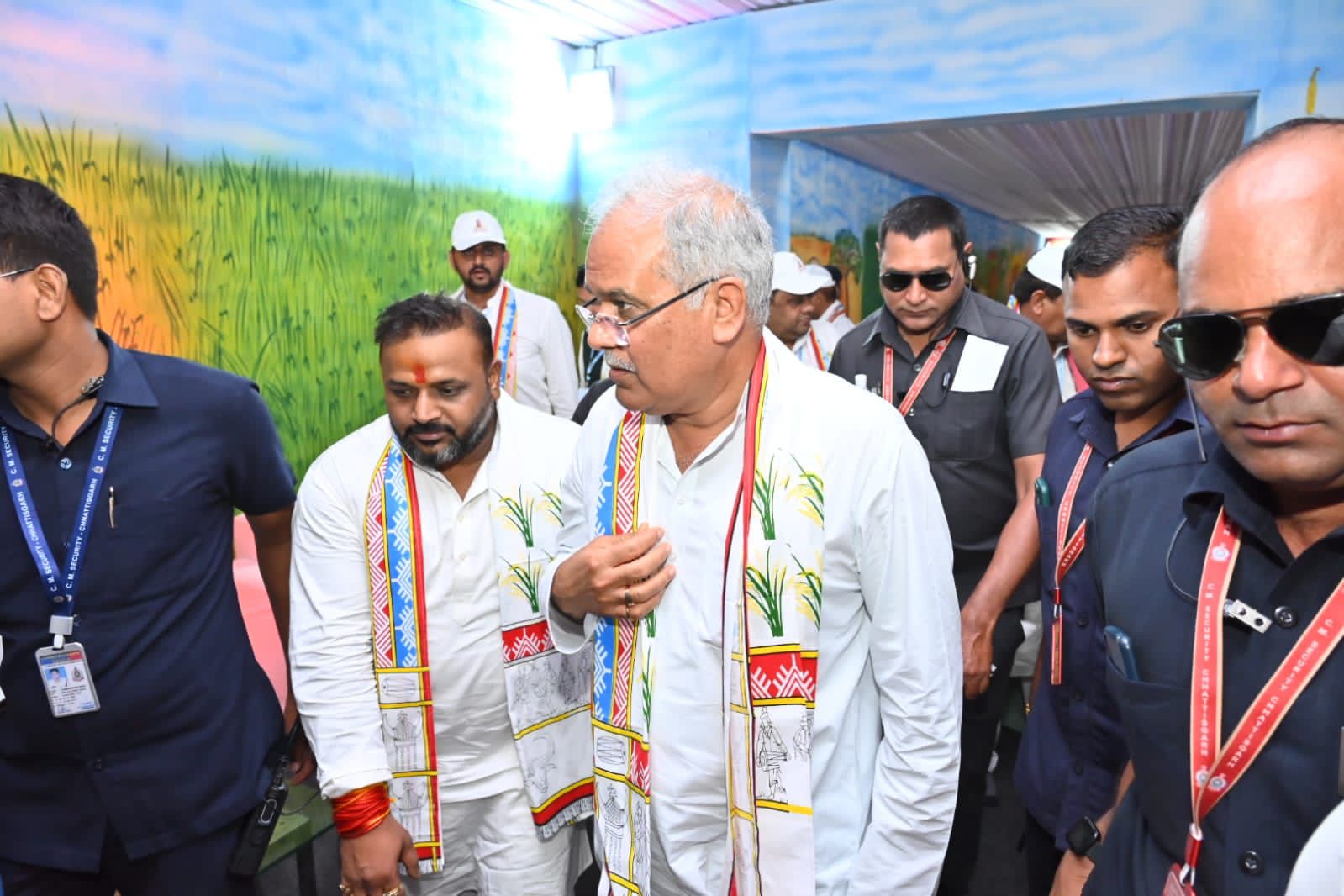 Labor Conference, Chief Minister Bhupesh Baghel, treasury, announcement, laborers, beneficiaries, Sushil Sunny Agarwal, R5, Chhattisgarh, news,khabargali