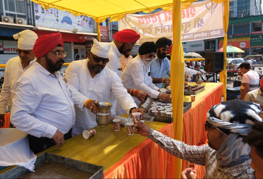 ​    ​​    ​Chhattisgarh Sikh Council, Martyr's Sartaj and Shantipunj Guru Arjun Dev Ji, Martyrdom Day, Meetha Chabeel distribution, Sushil Sunny Agarwal, Chhattisgarh Building and other construction workers welfare board, Satnam Singh Panag, Parminder Singh Bhatia, Harmeet Singh Hora, Harminder Singh Gurudutt  , Raipur, Chhattisgarh, Khabargali
