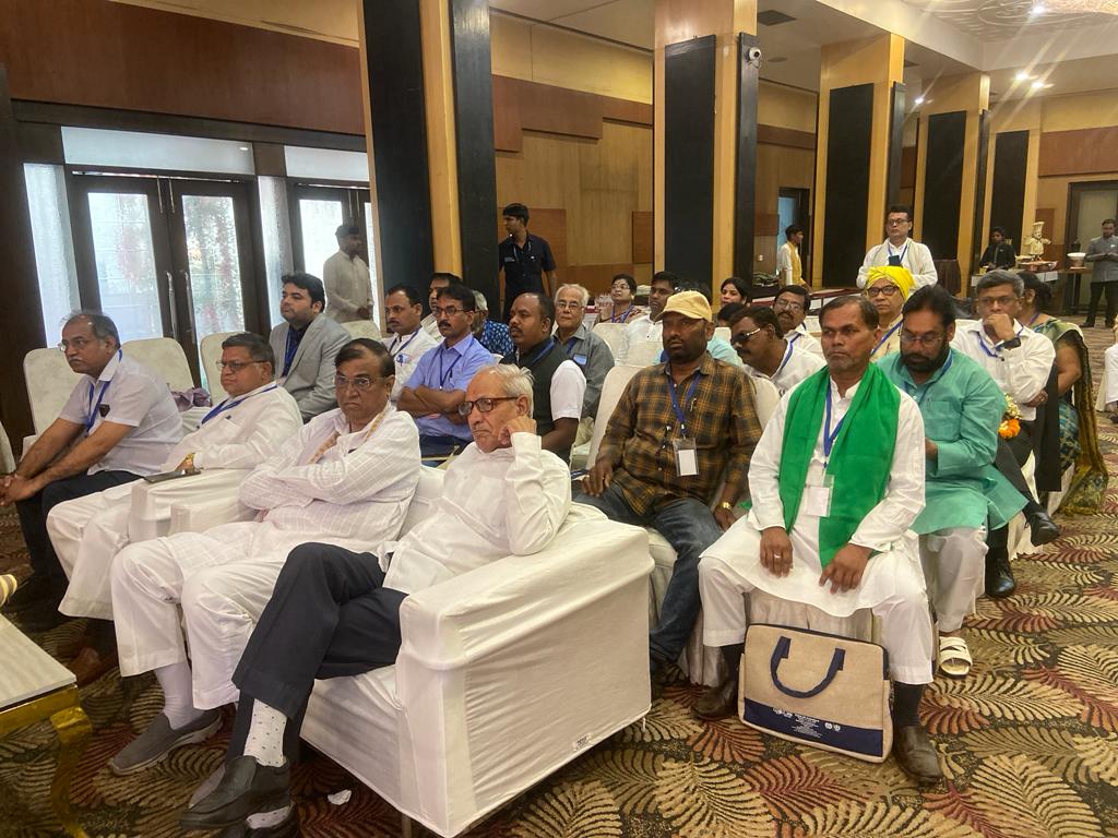 G 20 L 20 Conclave, Sushil Sunny Aggarwal, President of Chhattisgarh Building and Other Construction Workers Welfare Board, National Front of Indian Trade Unions, Shramik Friendly Scheme, SC, ST, OBC, Chairman of Gau Seva Aayog Mahant Ramsunder Das, Dr.  Deepak Jaiswal, B.  Surendran, Bilaspur, Chhattisgarh, Khabargali