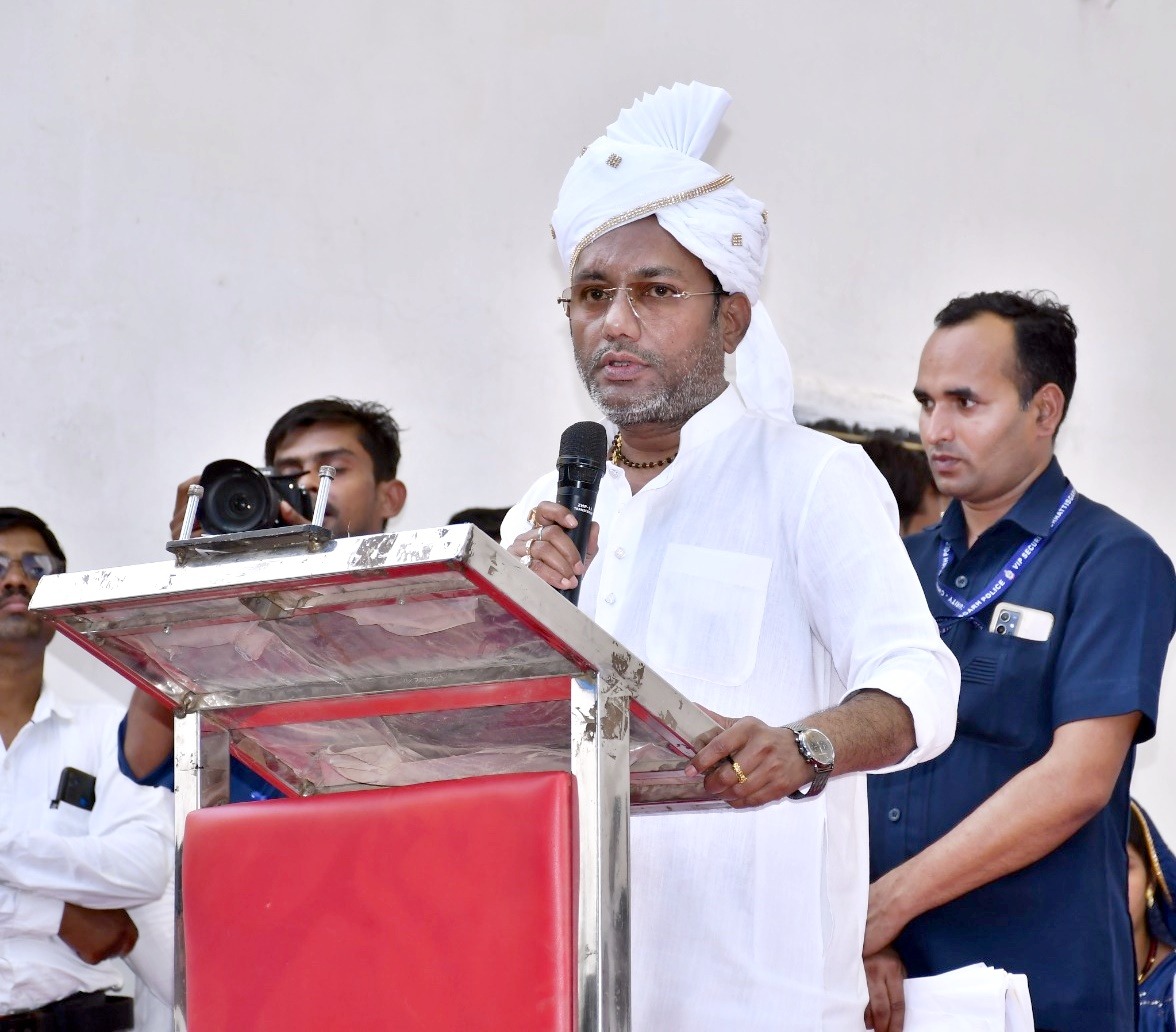 Minister Guru Rudrakumar inaugurated Swami Atmanand English Medium School in Motimpur-Amartapu, Chhattisgarh,khabargali
