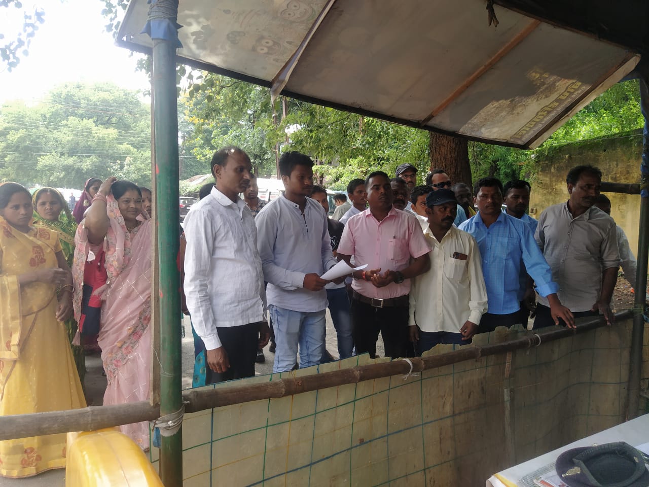Businessmen will get plots in the commercial hub of Nava Raipur for Rs 540 per square feet, Chief Minister Bhupesh Baghel (2173), Foundation stone of commercial hub, Aerocity, Martyr Memorial laid in Nava Raipur, Chhattisgarh, Khabargali