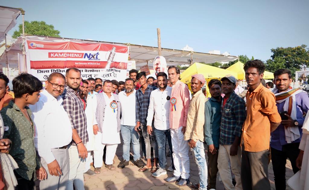 Sushil Sunny Agarwal reached various places on Lord Vishwakarma Jayanti, President of Chhattisgarh Building and Other Construction Workers Welfare Board, Dr. Laundry Department of Bhimrao Ambedkar Memorial Hospital and District Civil Contractor Welfare Association, Raipur, Chhattisgarh, Khabargali.
