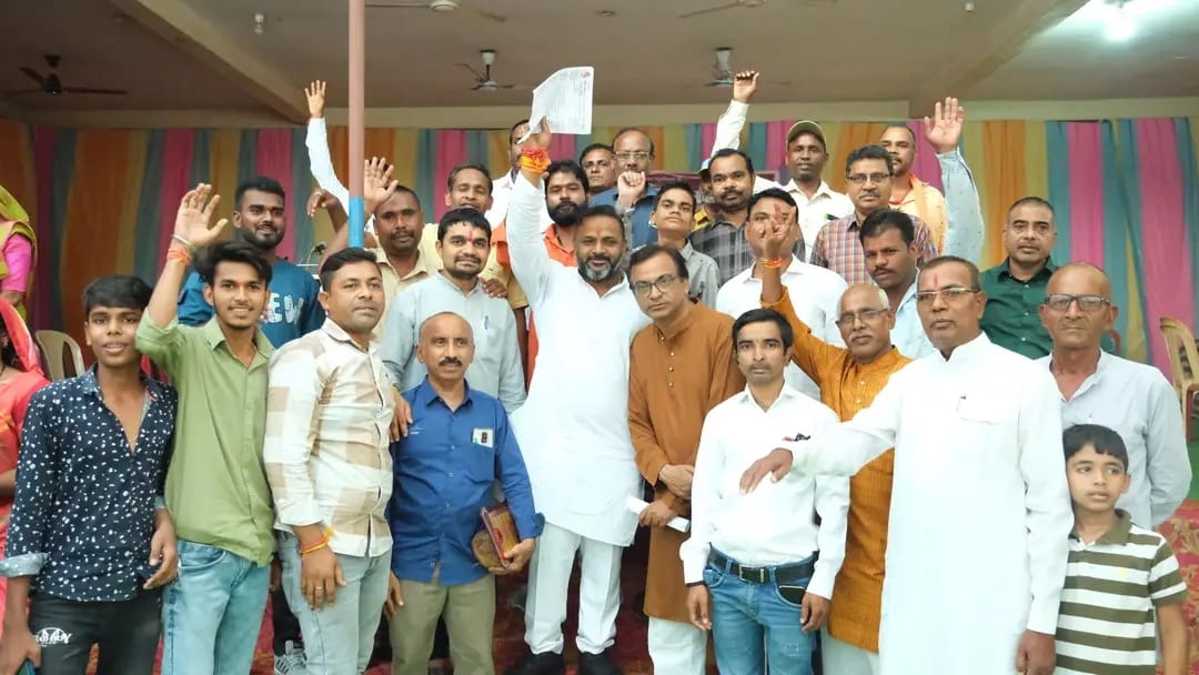 Sushil Sunny Aggarwal honored the elders, felicitation ceremony of Dhangar Dhengar community on the occasion of International Day of Older Persons, Sanjay Nagar of Raipur South Assembly Constituency, Mata Ahilya Bai Holkar, Chhattisgarh, Khabargali