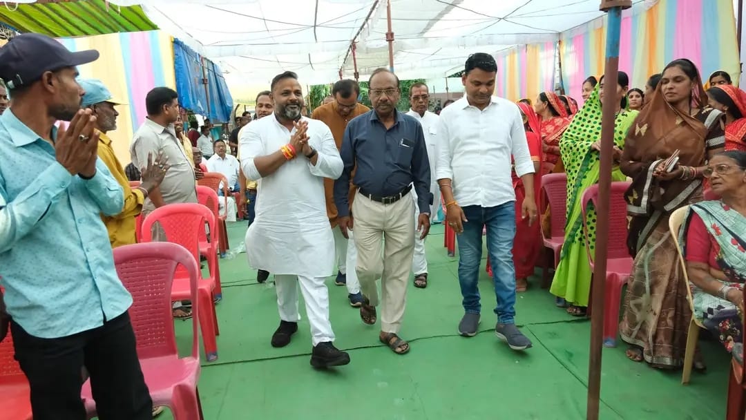 Sushil Sunny Aggarwal honored the elders, felicitation ceremony of Dhangar Dhengar community on the occasion of International Day of Older Persons, Sanjay Nagar of Raipur South Assembly Constituency, Mata Ahilya Bai Holkar, Chhattisgarh, Khabargali